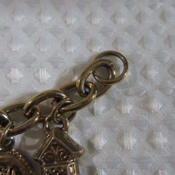 Heavy Chain Bracelet -Gold Color - Costume Jewelry - Picture 4 of 9